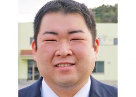 小﨑とくいちろう